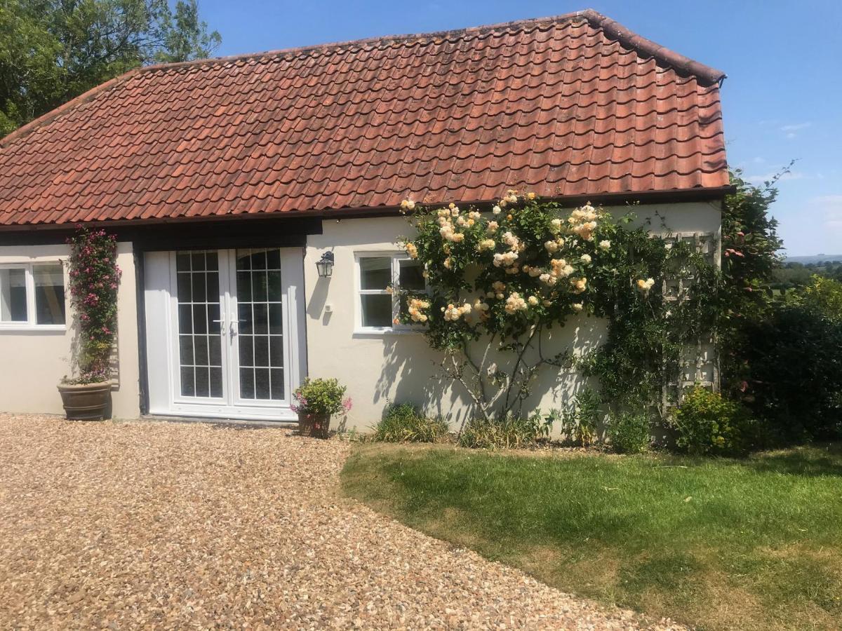 Oke Apple Cottage Shillingstone Exterior photo